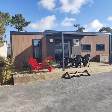 Joli Pour 6, Avec Piscine La Parée Preneau