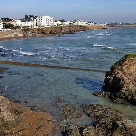 Chalé Joli Pour 6, Avec Piscine