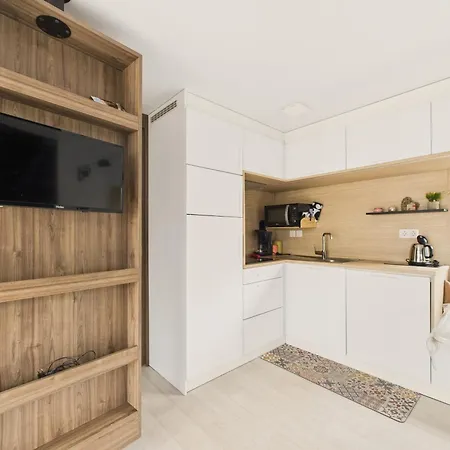 Joli Pour 6, Avec Piscine *