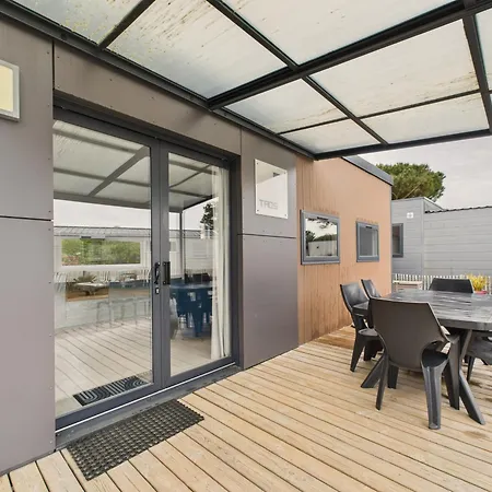 Joli Pour 6, Avec Piscine