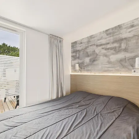 Domek alpejski Joli Pour 6, Avec Piscine *